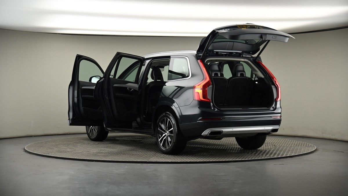 Volvo XC90 Image 8