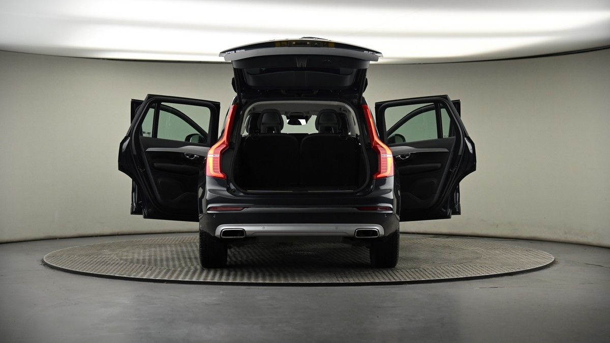 More views of Volvo XC90