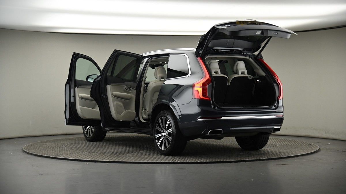 Volvo XC90 Image 8