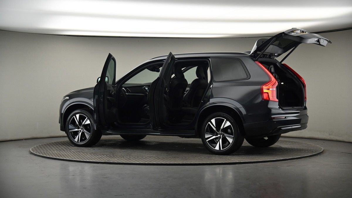 More views of Volvo XC90