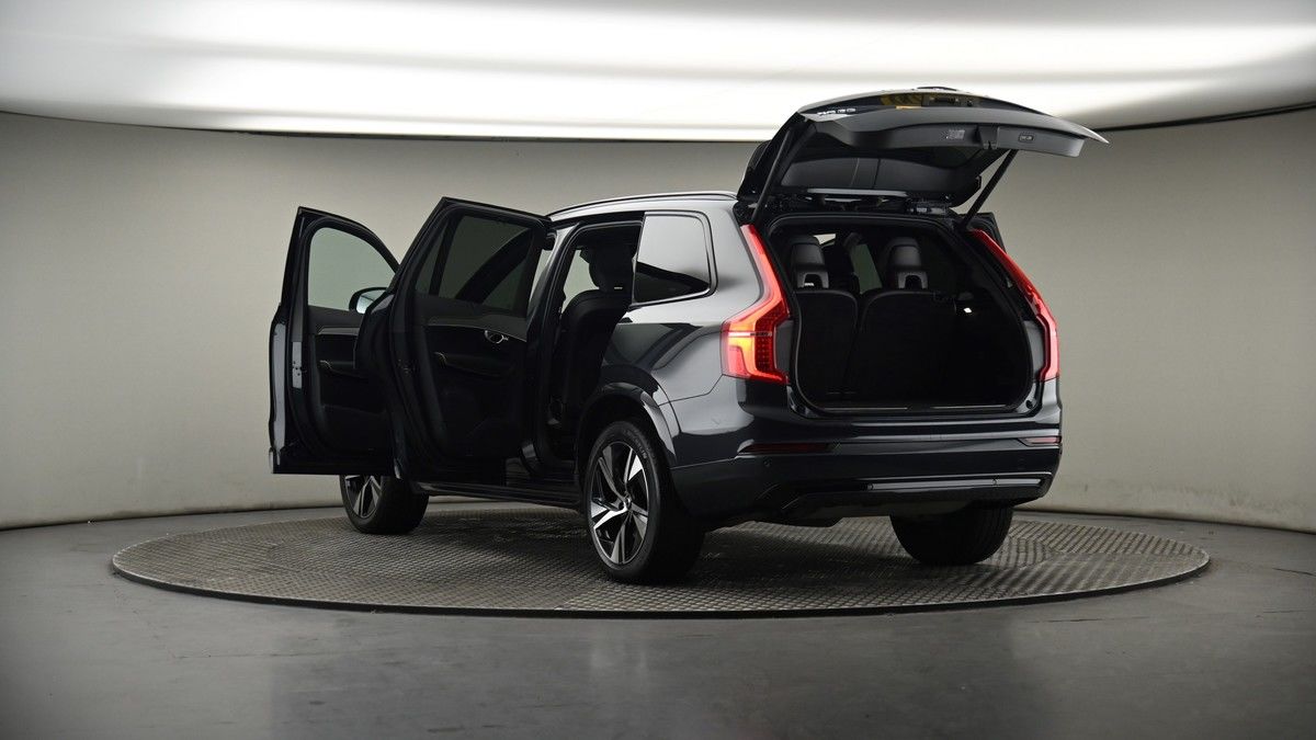 More views of Volvo XC90