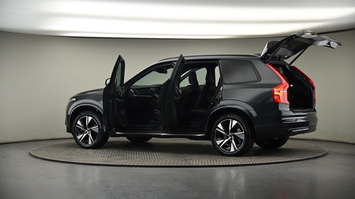 More views of Volvo XC90