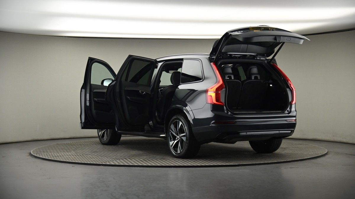 Volvo XC90 Image 8