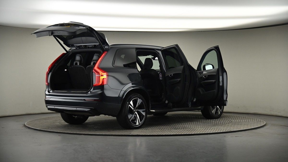 More views of Volvo XC90