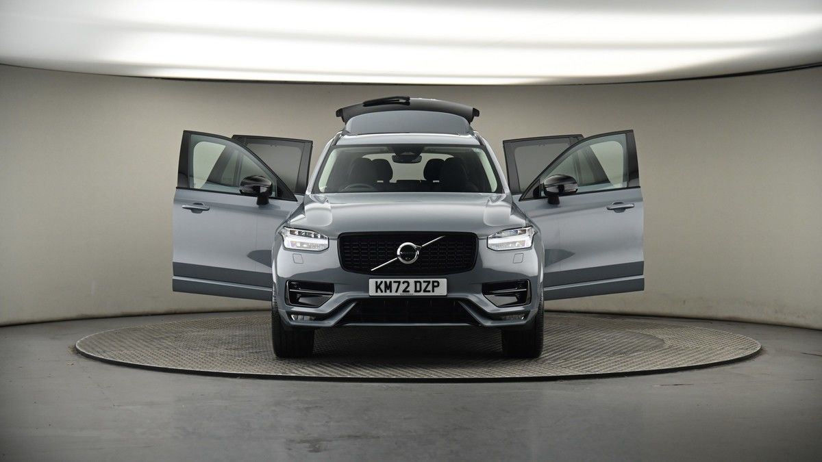 More views of Volvo XC90