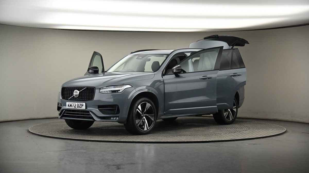 More views of Volvo XC90