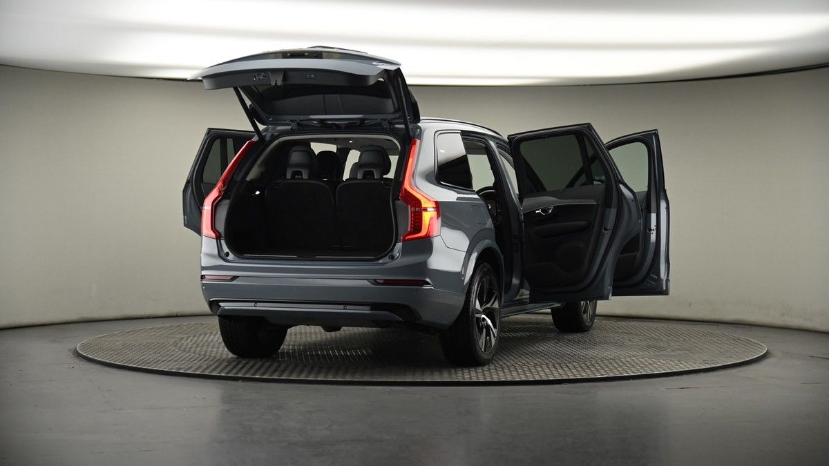 More views of Volvo XC90