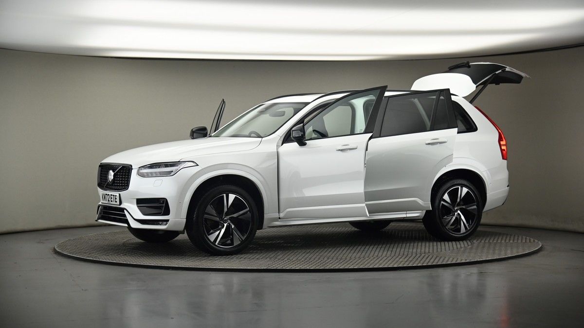 More views of Volvo XC90