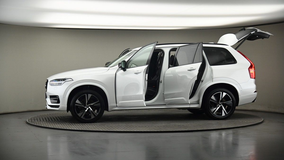 More views of Volvo XC90