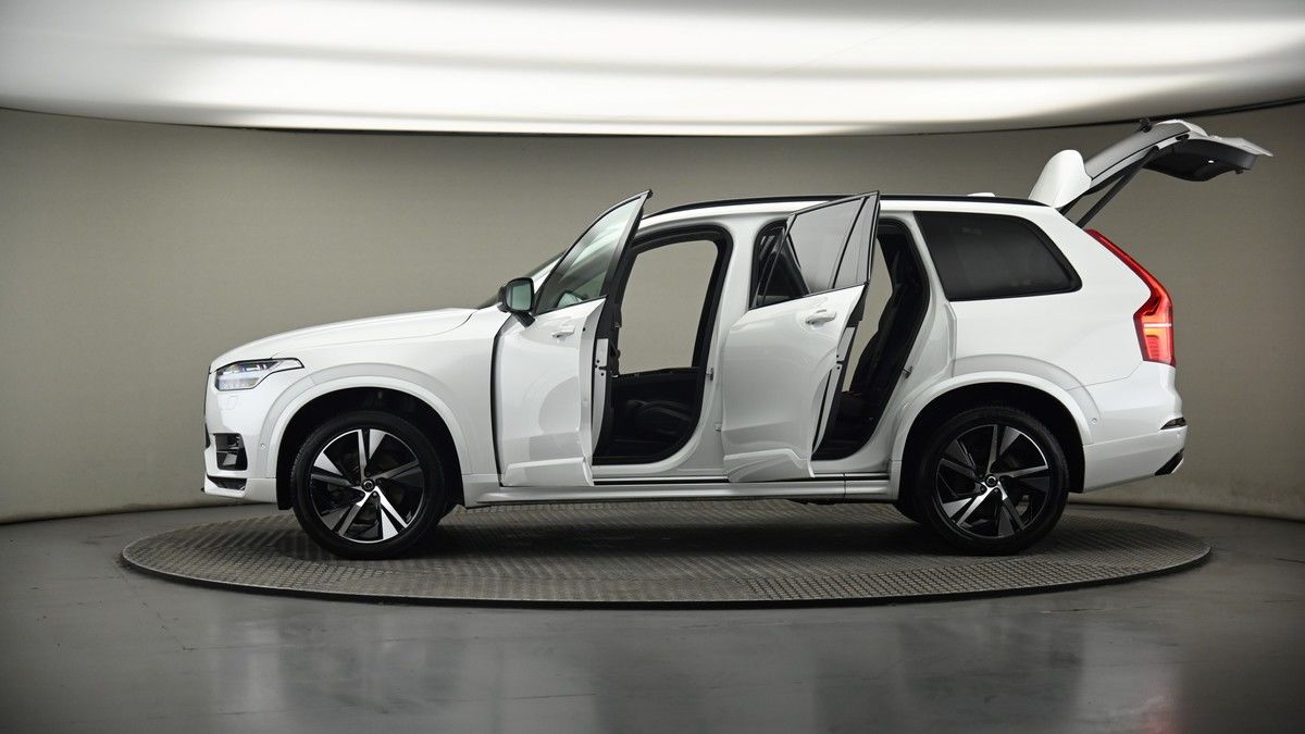 More views of Volvo XC90