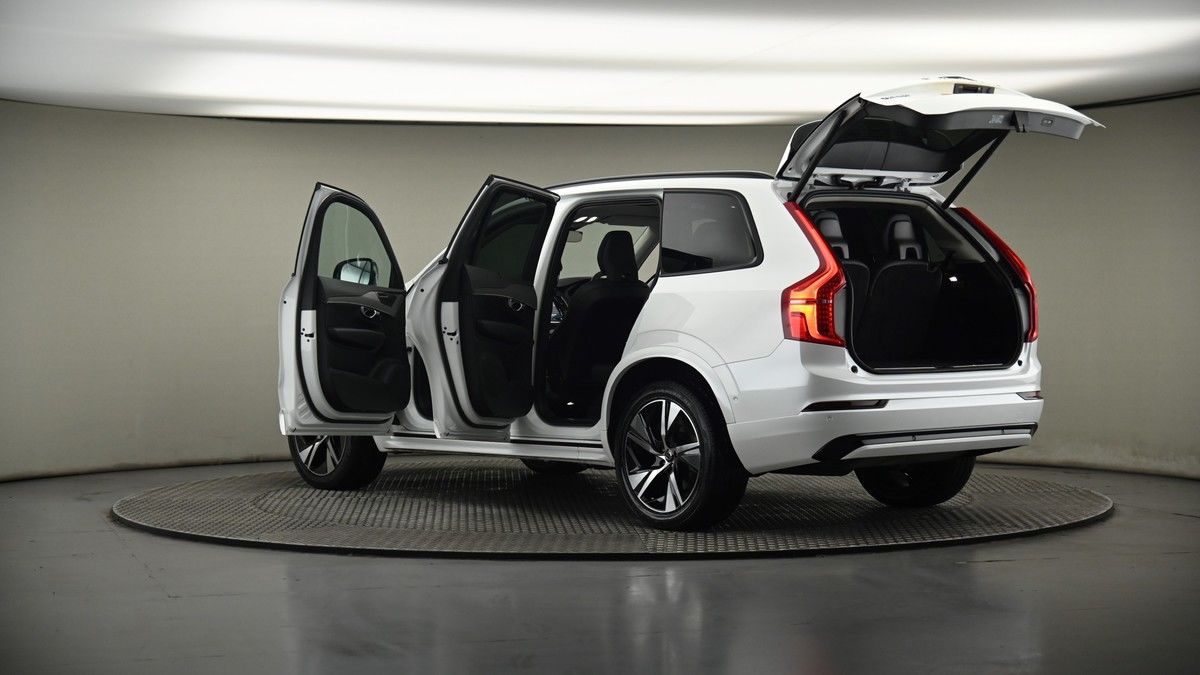 More views of Volvo XC90