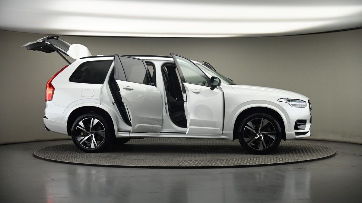 More views of Volvo XC90