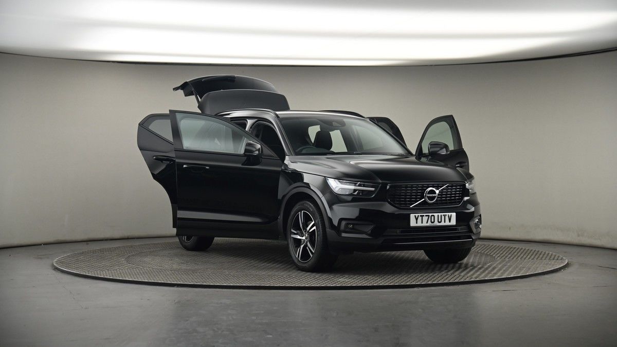 More views of Volvo XC40