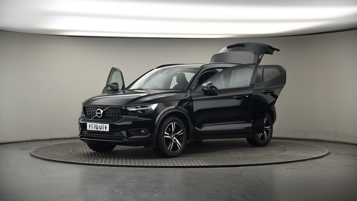 More views of Volvo XC40