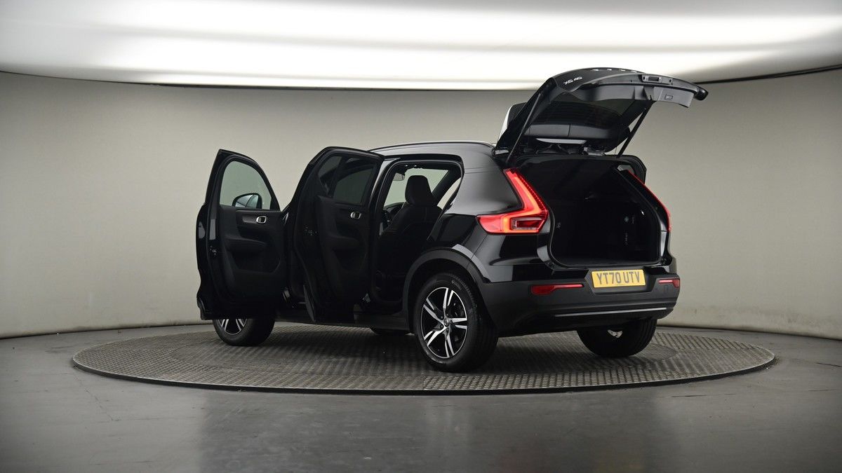 More views of Volvo XC40