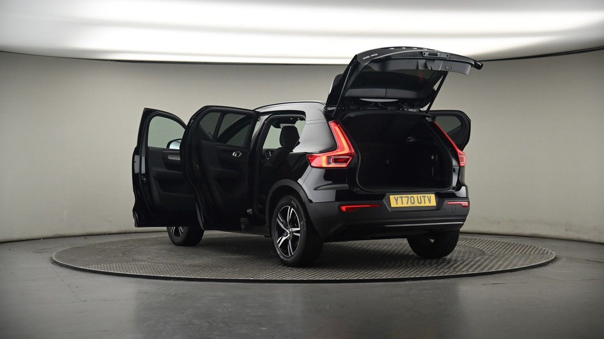 More views of Volvo XC40