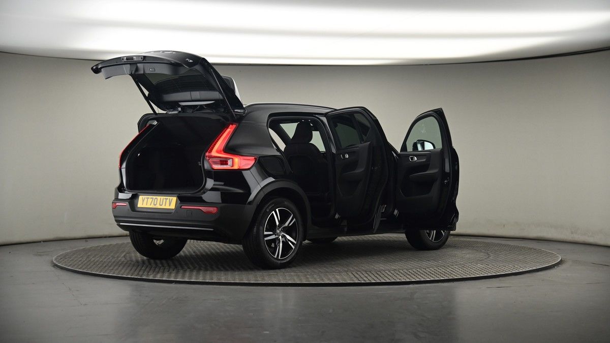 More views of Volvo XC40