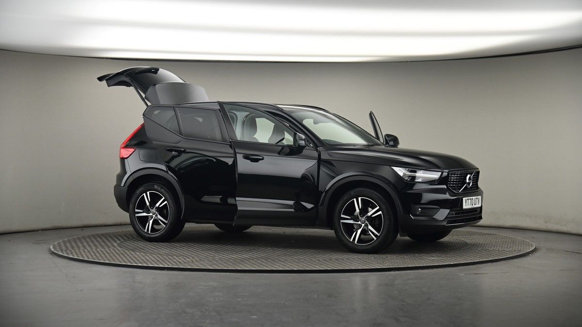 More views of Volvo XC40