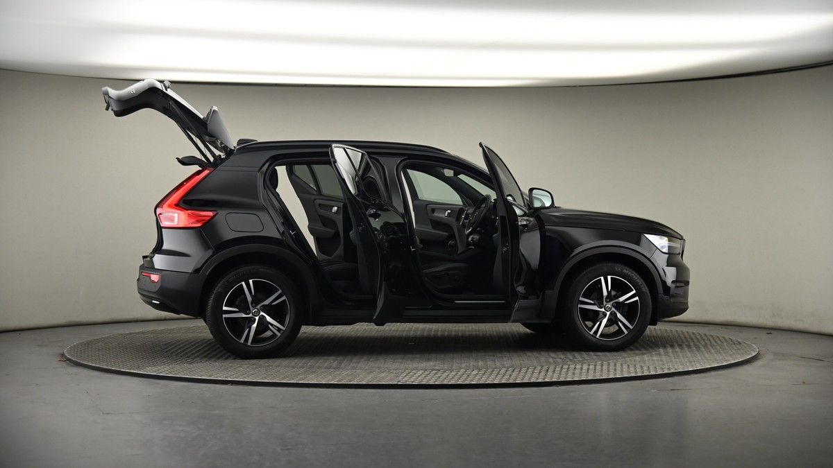 More views of Volvo XC40