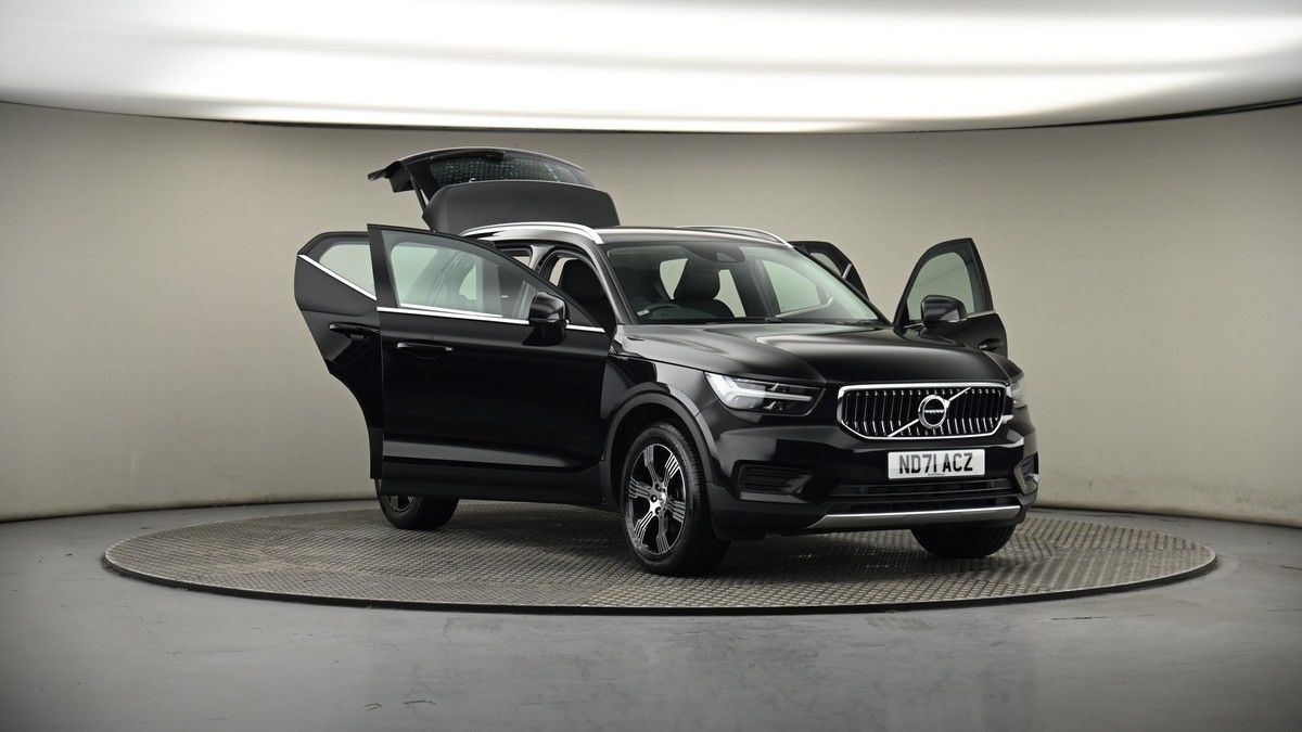 More views of Volvo XC40