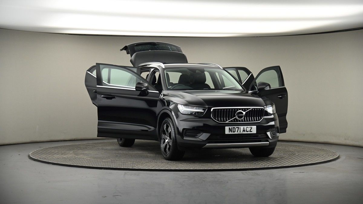 More views of Volvo XC40