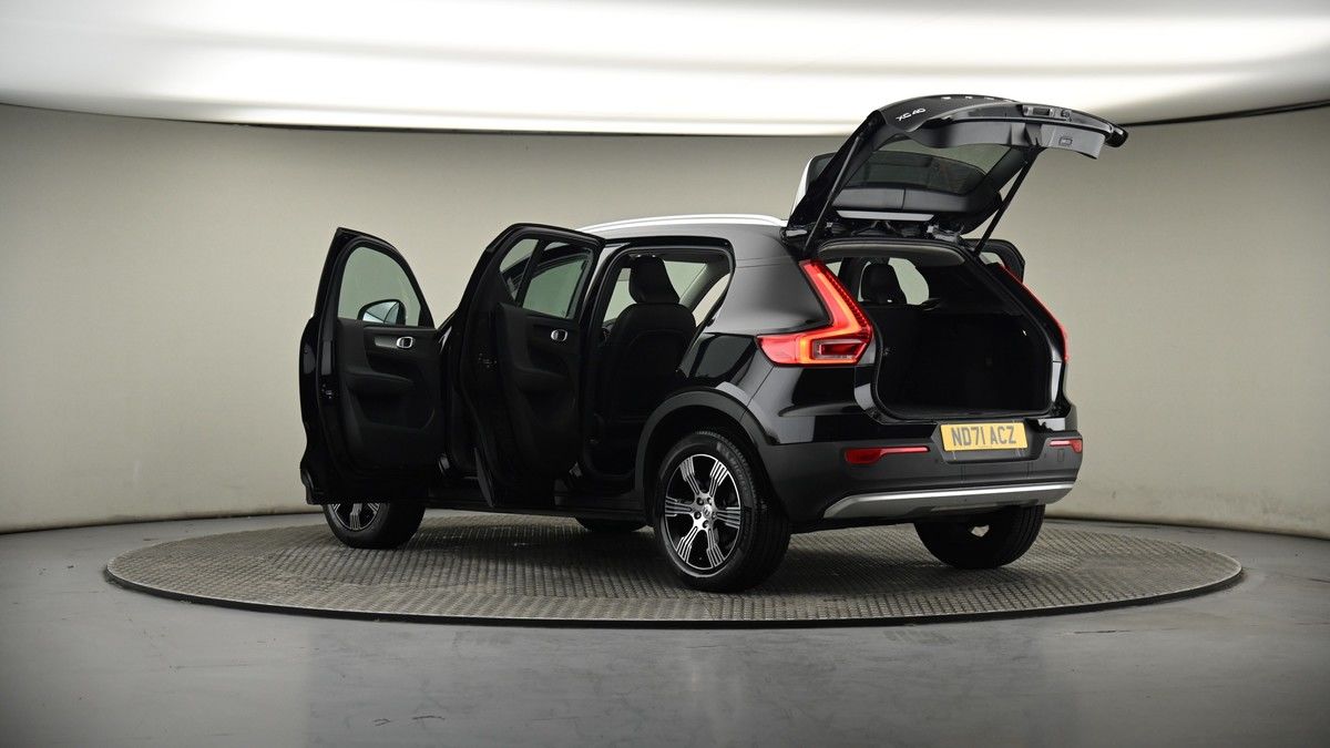 More views of Volvo XC40