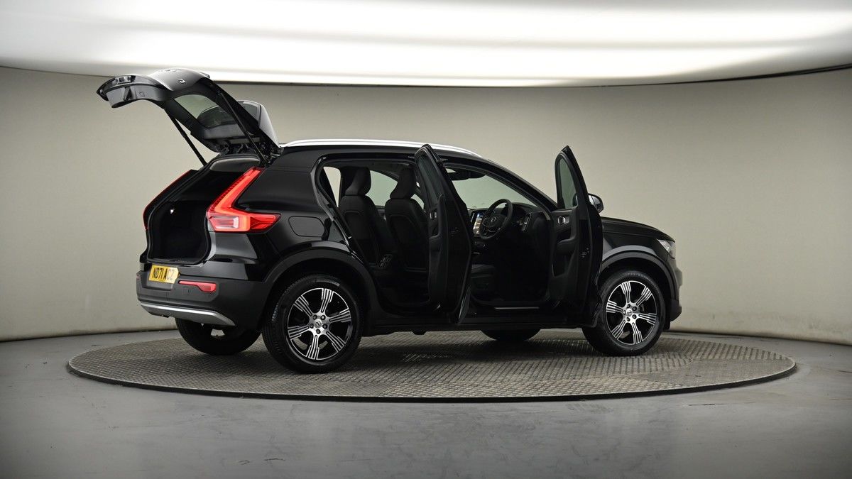 More views of Volvo XC40