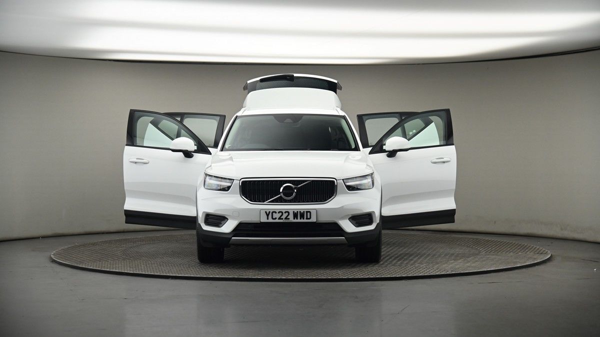 More views of Volvo XC40