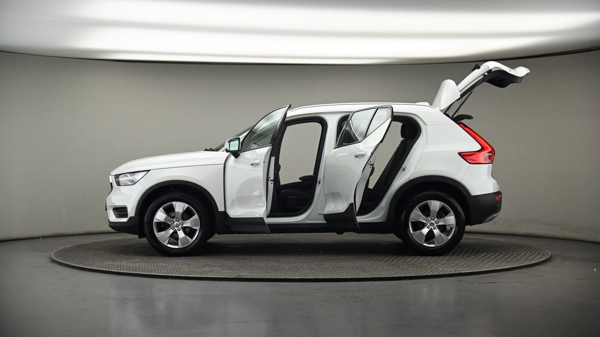 More views of Volvo XC40