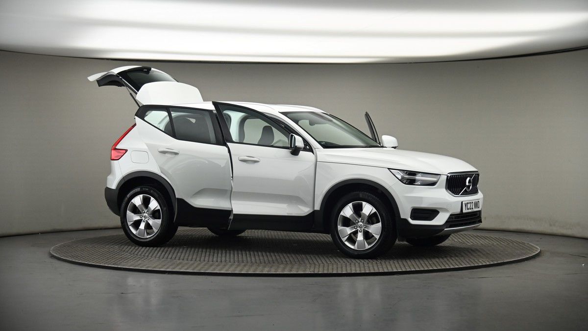 More views of Volvo XC40