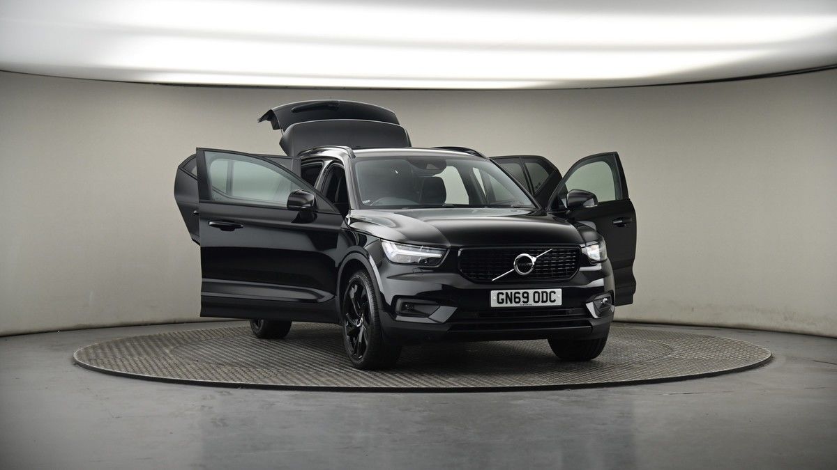 More views of Volvo XC40