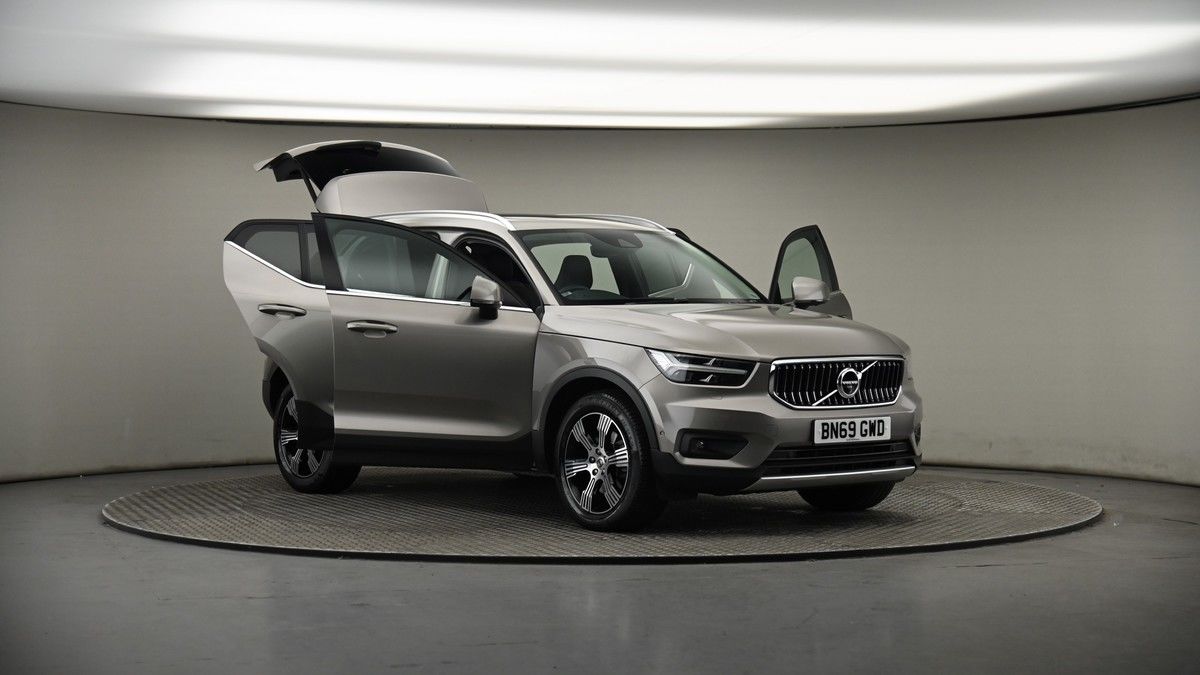 More views of Volvo XC40