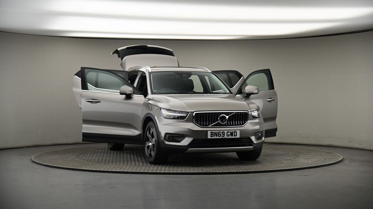 More views of Volvo XC40