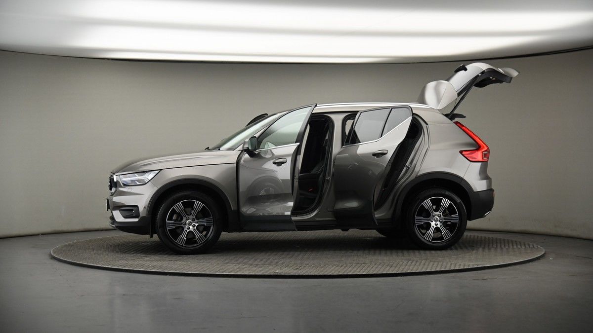 More views of Volvo XC40