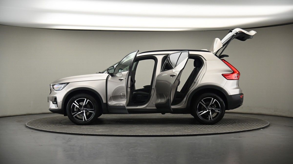 More views of Volvo XC40