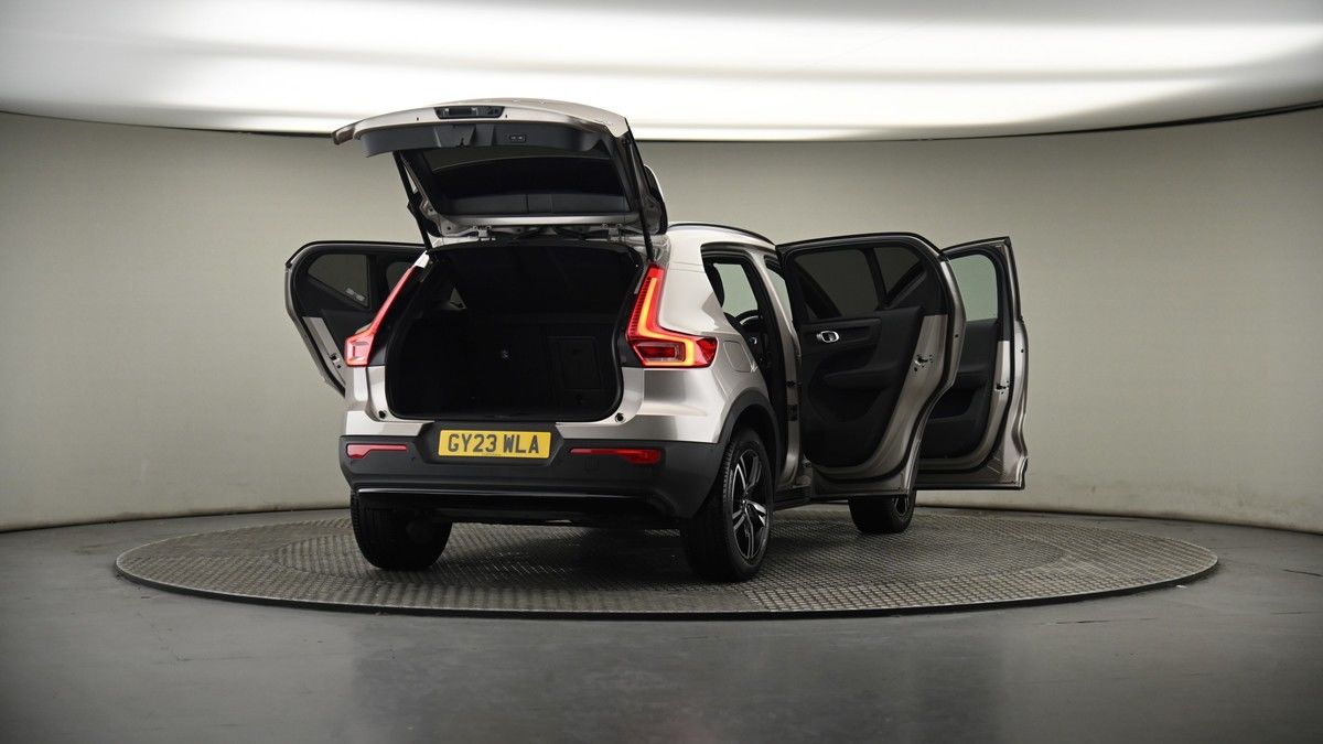 More views of Volvo XC40