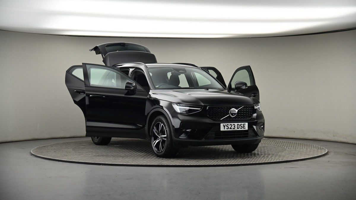 More views of Volvo XC40