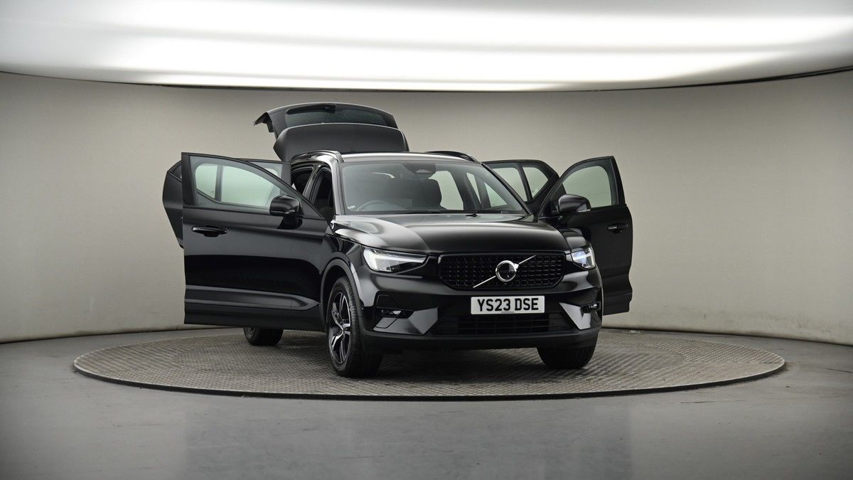 More views of Volvo XC40