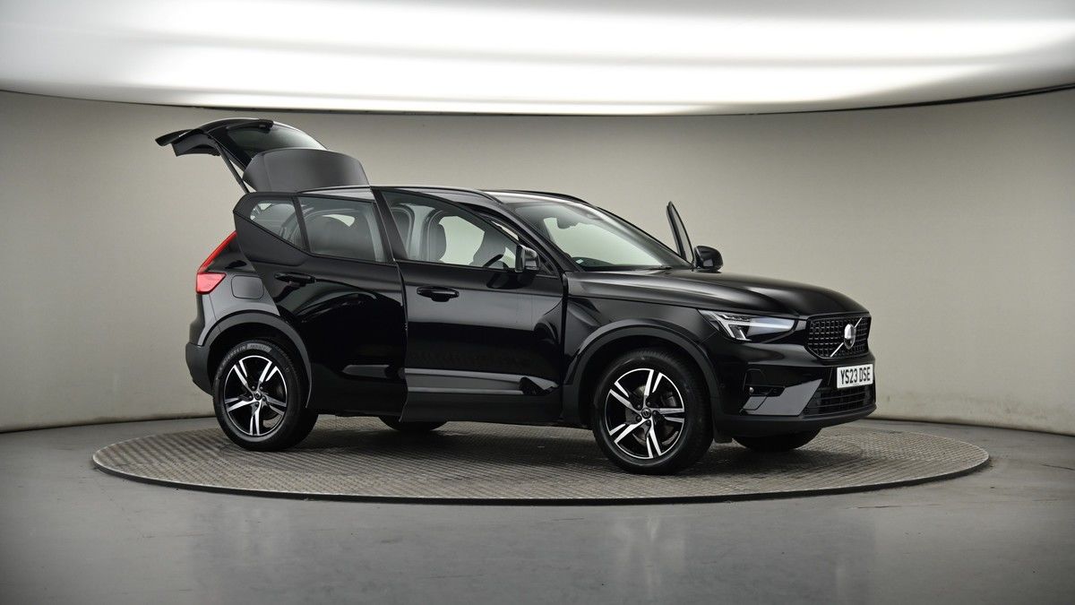 More views of Volvo XC40