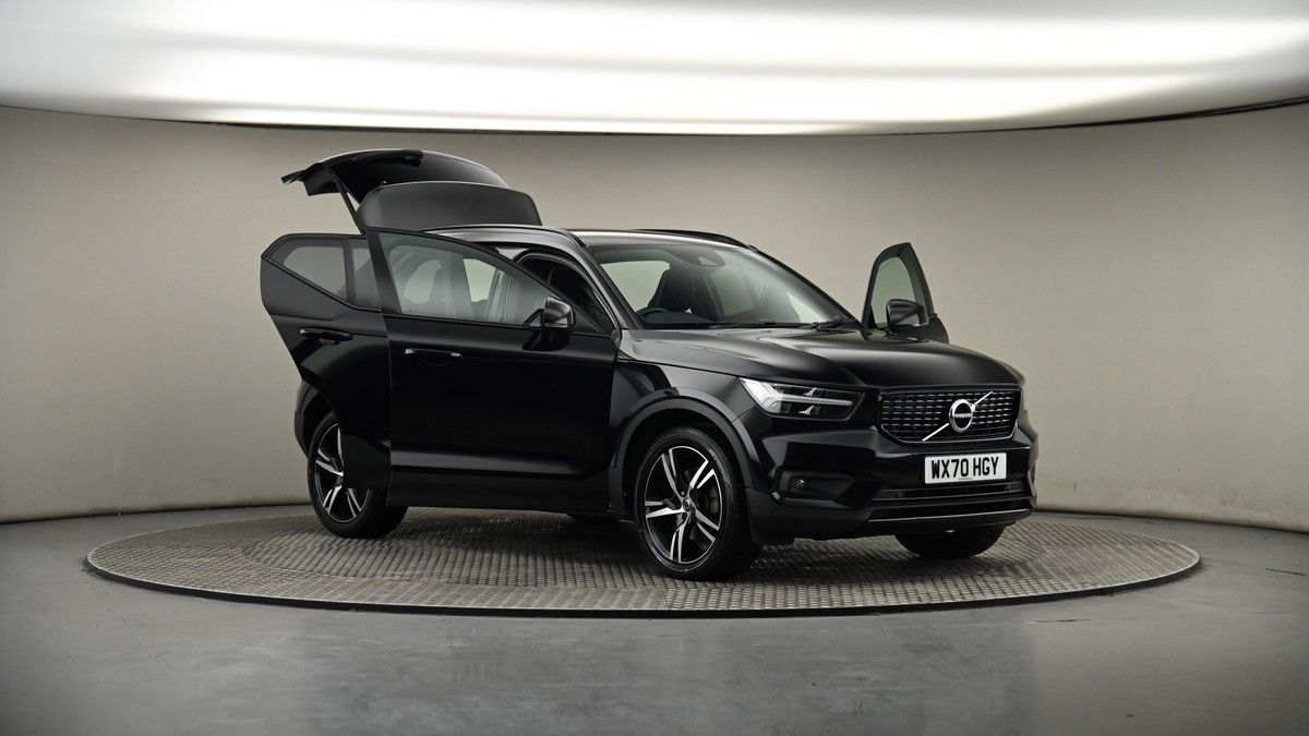 More views of Volvo XC40