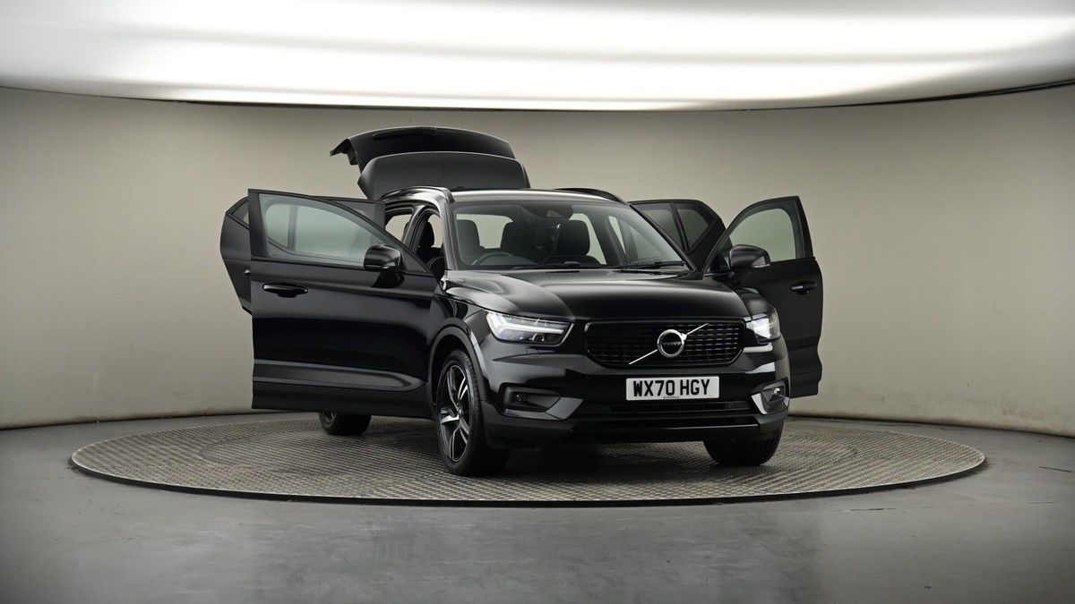 More views of Volvo XC40