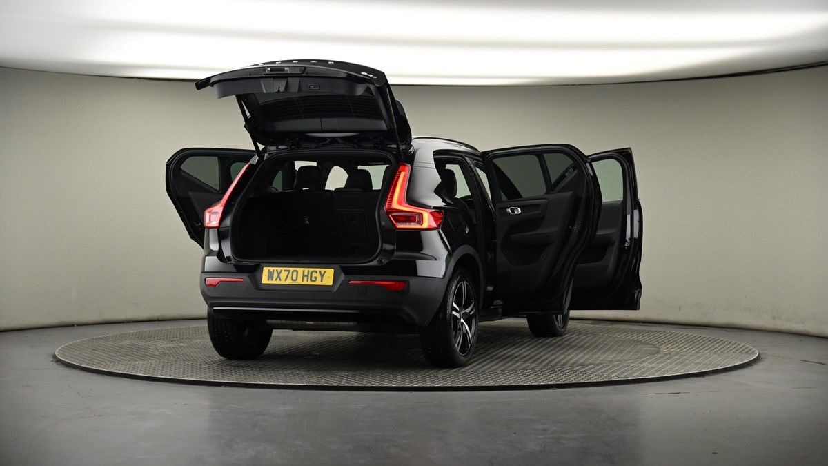 More views of Volvo XC40