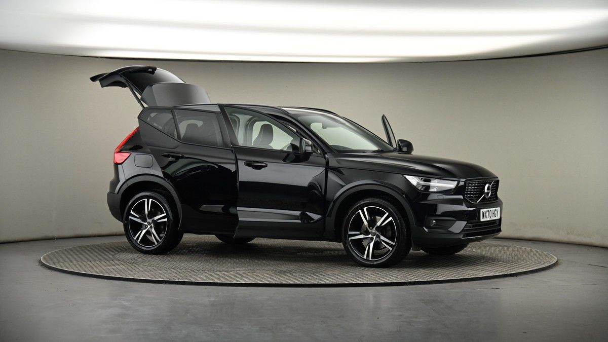 More views of Volvo XC40