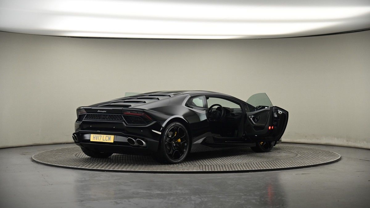 More views of Lamborghini Huracan